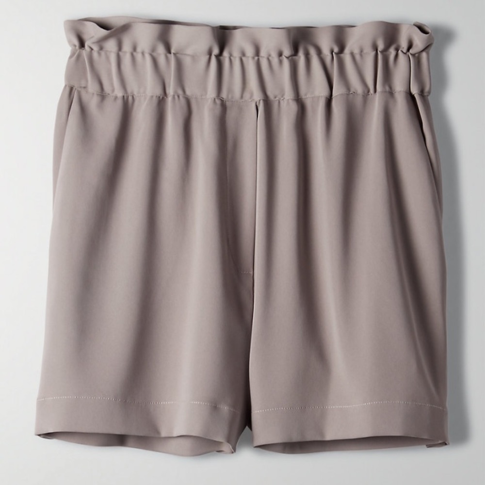 Aritzia Babaton Bello Short